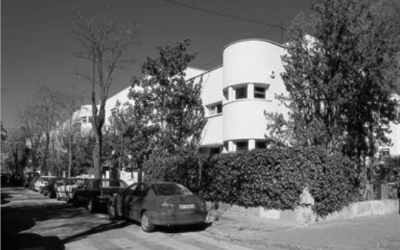 Learn about some homes created by 20th century architects in Madrid